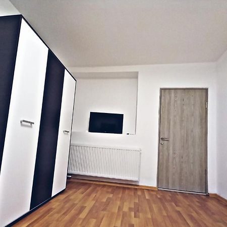 Camere In Regim Hotelier Brasov Exterior photo